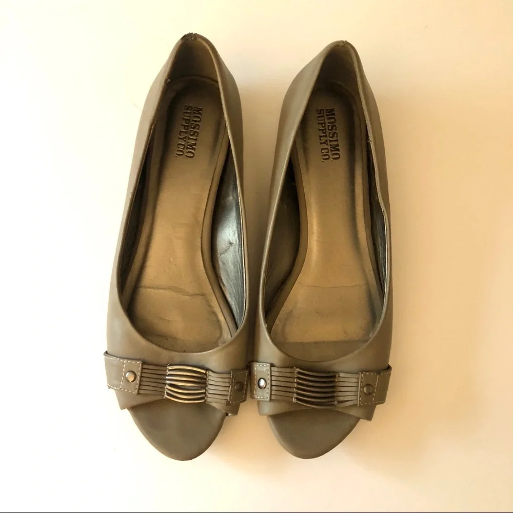 Mossimo Gray Hardware Flats
